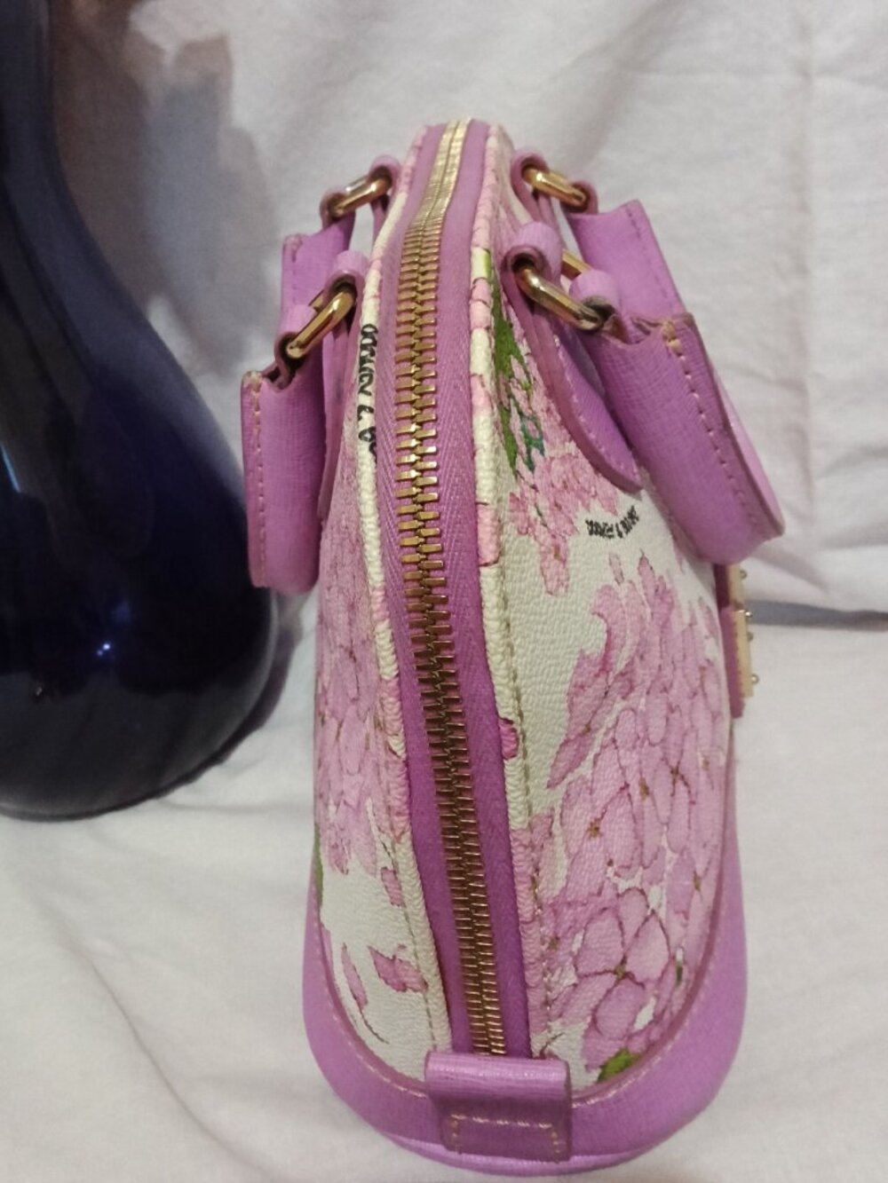 Dooney and Bourke Hydrangea Crossbody/Satchel Lilac Excellent - Picture 2 of 9